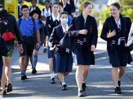 Australia, shteti i parë në botë që i rikthehet plotësisht jetës pas pandemisë