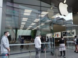 Apple synon të hapë dyqanet javën tjetër edhe në SHBA