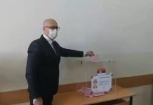 Rakiç voton për zgjedhjet në Serbi
