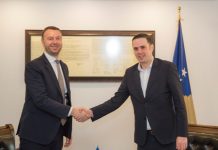 Arban Abrashi pranon detyrën e Ministrit të Infrastrukturës