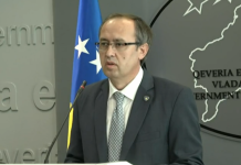 Hoti: 570 persona janë të shtrirë në spitale, kemi vetëm 700 shtretër