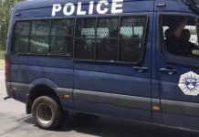 Qytetari sulmon policin brenda stacionit policor në Prishtinë