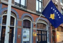 Ambasada e Kosovës në Austri njofton qytetarët për procedurat që duhet ndjekur në rast kthimi në vendlindje