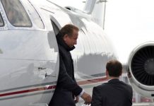 Pacolli e çon delegacionin e Kosovës në Washington me aeroplanin e tij