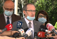 Hoti thotë se s’ka dilema, ai do të udhëheqë me dialogun