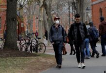 SHBA tërheq vendimin për vizat e studentëve të huaj