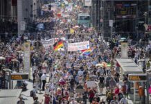 Protesta në Gjermani kundër masave me thirrjen “koronavirusi, alarm i rremë”