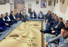 Jashari në familjen e Gucatit: Besojmë në pafajësinë tënde dhe luftën e drejtë të UÇK-së