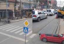 Shkatërrohet sërish trotuari në rrugën e qendrës në Podujevë, ku u çuan dëm rreth 160 mijë euro