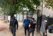 Nasim Haradinaj s’shkon me zyrtarë të Speciales, hyn në veturën e Policës së Kosovës