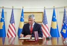 Thaçi dekoron Trumpin, e fton ta vizitojë Kosovën