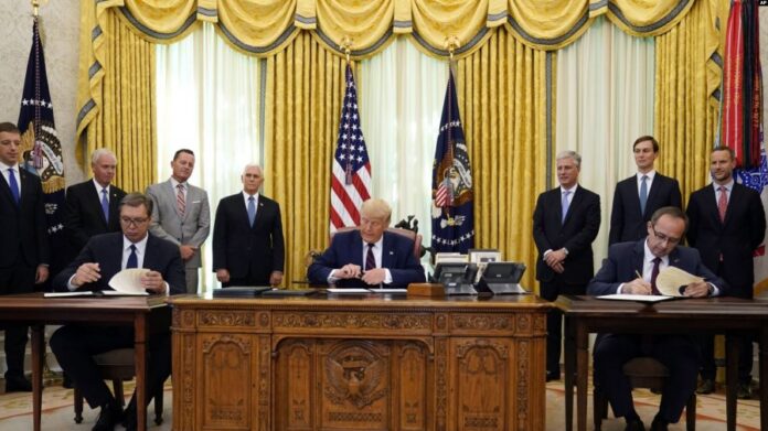 auto_vuciq-trump-hoti1599240204