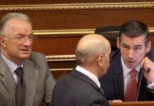 Isa Mustafa i largoi vijat e kuqe, nga PDK nuk e mohojnë koalicionin me LDK-në