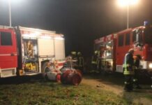 Përfshihet nga flakët kulmi i një lokali në Podujevë