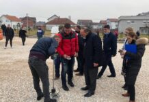 Bulliqi viziton punimet në shkollën “Enver Maloku”: Do të vazhdojë realizimi i projekteve nëpër shkollat e Podujevës