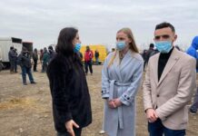 Komuna shpërndau 46 lopë qumështore për blegtorët llapjanë