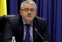 Mungesa e materialit për pasaporta| Veliu: Janë qesharakë, ç’lidhje ka Ukraina me dokumentet tona