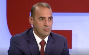 Haradinaj kërkon sqarime për kontratën e KEK: Ne blejmë rrymë 1 miliard euro, madje edhe nga shteti që po i shesim qymyr
