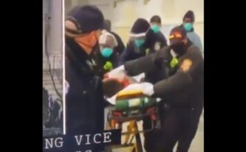 Të shtëna me armë në Kongresin Amerikan, një i lënduar rëndë bartet me barela nga policia
