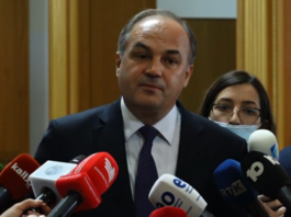 Enver Hoxhaj shpall kandidaturën për kryetar të PDK-së