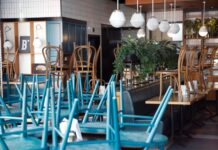 Izraeli rihap pjesën më të madhe të ekonomisë, përfshirë baret dhe restorantet