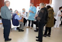 Rreth 1700 qytetarë serbë nga Kosova kanë aplikuar këtë javë për t’u vaksinuar në Serbi