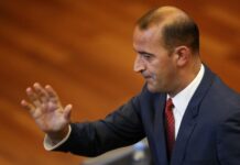 Haradinaj: I nxituar suspendimi i policit që kritikoi shpenzimet e deputetëve