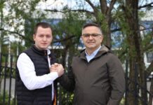 Besnik Tahiri prezanton Albinin e Podujevës: E pash një shkencëtar në ardhje