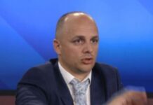Eksperti i komunikacionit tregon sa orë i lejohet shoferit të autobusit të vozisë brenda një drejtimi
