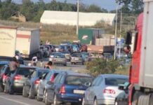 Pritje deri në dy orë e gjysmë në Merdare