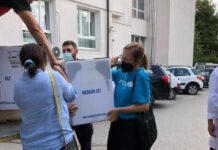 Arrijnë mbi 500 mijë doza të vaksinës Pfizer në Kosovë