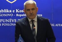 Sveçla: Prania e Policisë në pikat kufitare nuk është provokim, e as kërcënim, po zbatohen vendimet e shtetit
