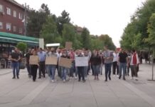 Protestë kundër detyrimit të masave anti COVID (VIDEO)