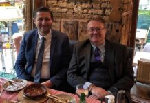 Ambasadori britanik në takim me drejtorin Agron Llugaliun: E përgëzova për punën dhe të arriturat e Doganës, shifra rekorde