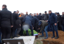 Varrosen dy nxënësit që u vranë në Gllogjan