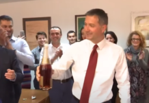 Festa me shampanjë për vizat, Çollaku: S’festuam para kohe