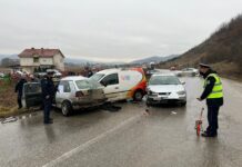 Bulliqi: Familjeve të tri viktimave që pësuan në aksidentin tragjik në Lupç, u janë ndarë nga 500 euro