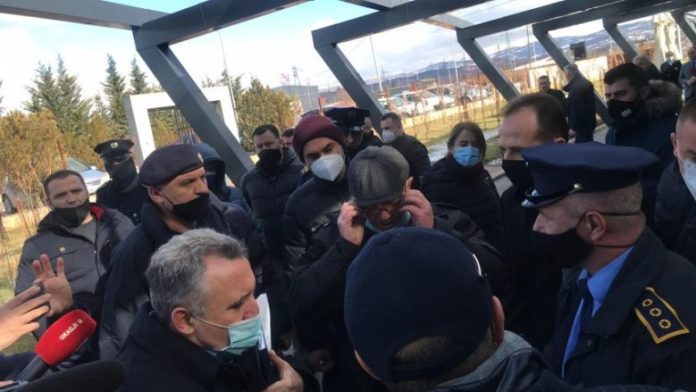 AKP-850x478-1-780x439
