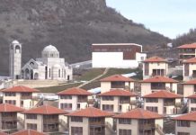 Serbia ndërton ilegalisht shtëpi në veri të Kosovës, shtëpitë e shqiptarëve të dëbuar nga Mitrovica në pritje prej vitesh