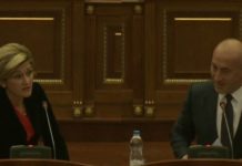 Haradinaj-Kusarit: “E shkathtë je”, i ke ndërruar 5-6 parti