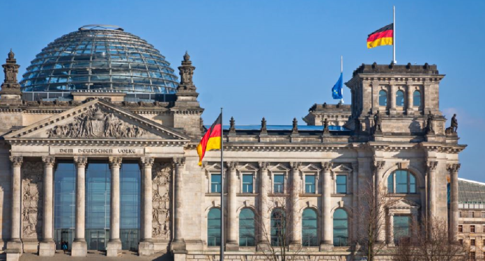 E7B96D1D-6E6B-4BE3-804A-10C38216453C