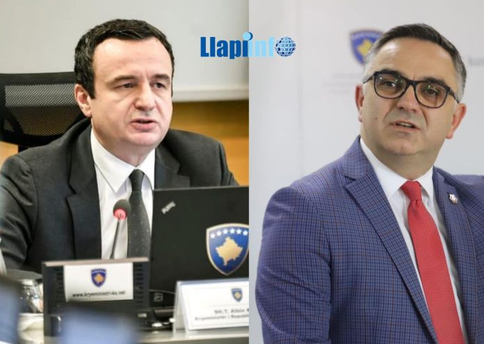 White Pink Elegant Floral Wedding Thank You Card (23)