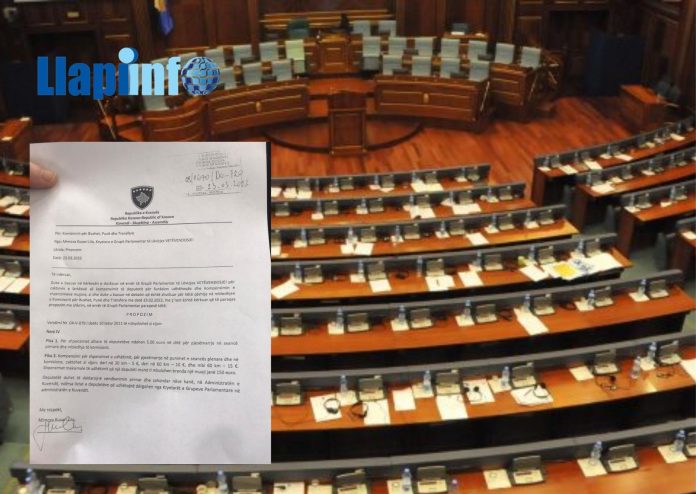 White Pink Elegant Floral Wedding Thank You Card (26)