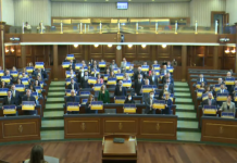 Kuvendi miraton rezolutën në mbështetje të popullit të Ukrainës