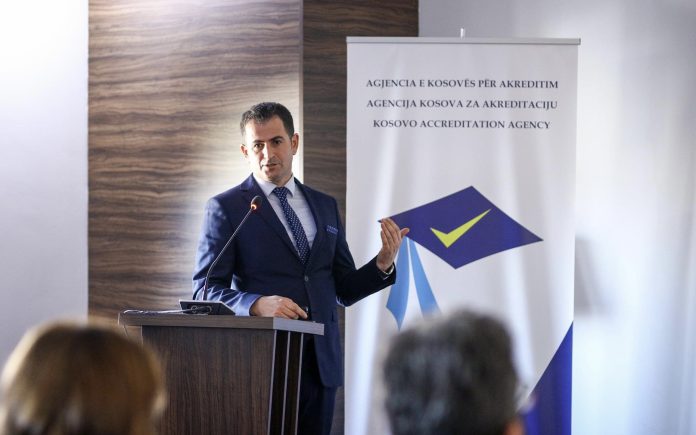 45864789-7DE2-455A-86DE-50455516B284