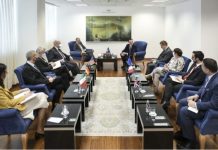 Ambasadorët e QUINT-it i shkojnë në zyrë Kurtit, flasin për dialogun