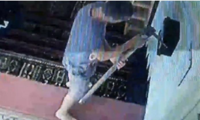 2BBA71EB-60CC-4A8E-8B84-5FA0977A161D