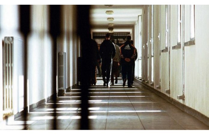 70E5826E-A799-4B64-A92B-43E0FD6DD112