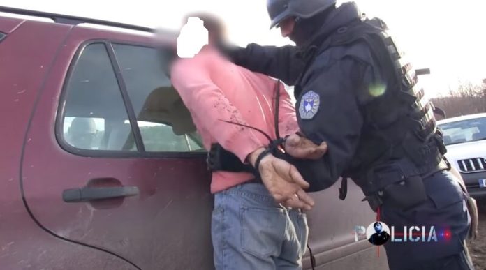 policia-speciale-podujeve-3-arrestime-1-800x445