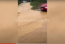 Shiu vërshon rrugët me të madhe, pamje me video